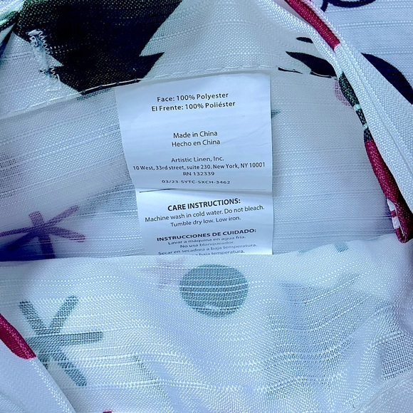 Holiday Shower Fabric Curtain Set Christmas Trucks 13 PC Set 70 x 72 White Red - Picture 8 of 16